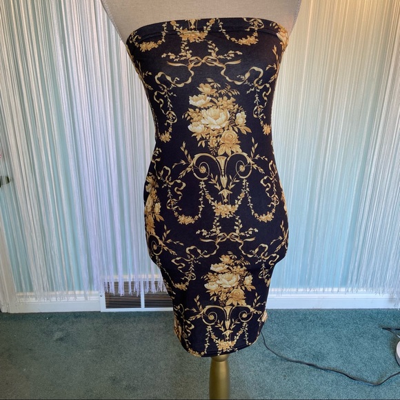 Boohoo Floral Print Dress - Picture 2 of 16